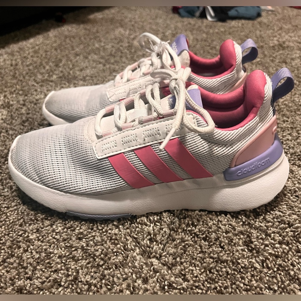 Adidas Girls Sz 3 Runners